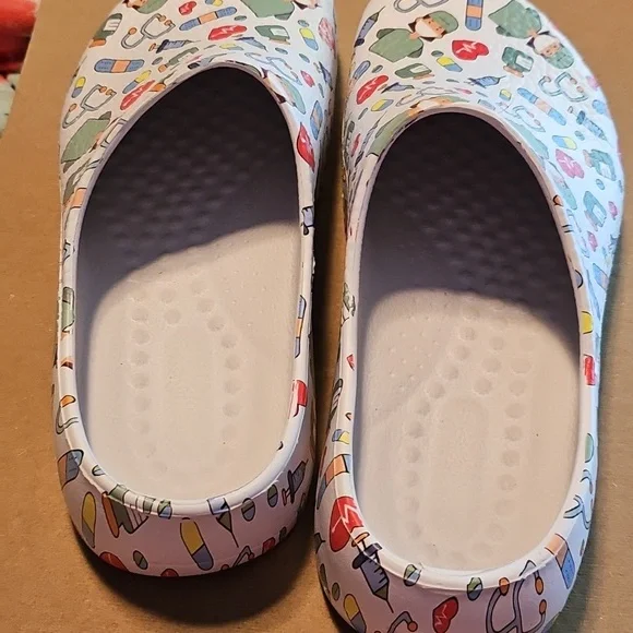 Medical Design Rubber Shoes - Picture 2 of 3